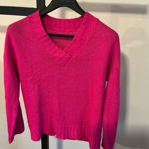 Chic Fuchsia V-Neck Sweater for Women